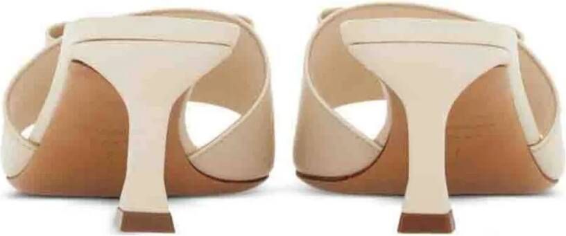 Salvatore Ferragamo Slippers & Mules Sandals Beige in beige