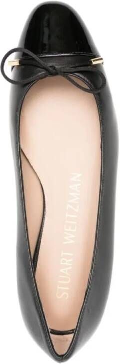 Stuart Weitzman Loafers Black Almond Toe Ballerinas in grijs