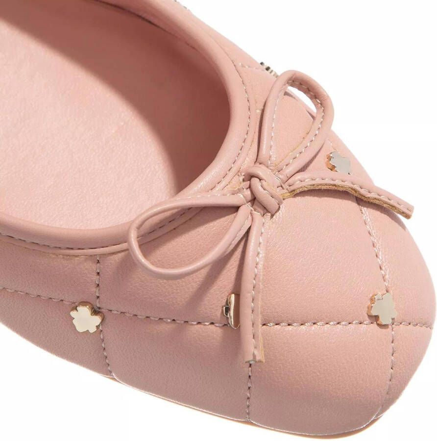 Ted Baker Sandalen Libban Quilter Ballerina With Magnolia Studs in poeder roze