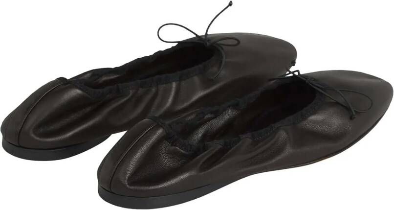 The Row Ballerinas Awar Ballerina Shoes in zwart