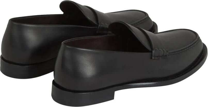 The Row Ballerinas Novus Leather Moccasins in zwart