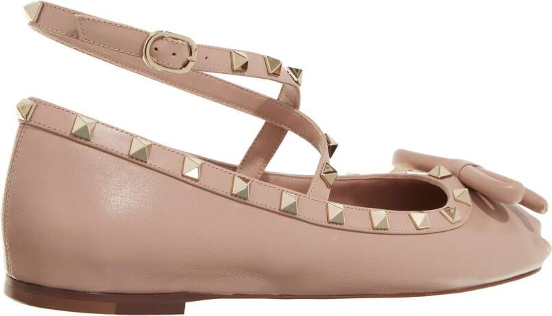 Valentino Garavani Loafers & ballerina schoenen Ballerina Rockstud in poeder roze