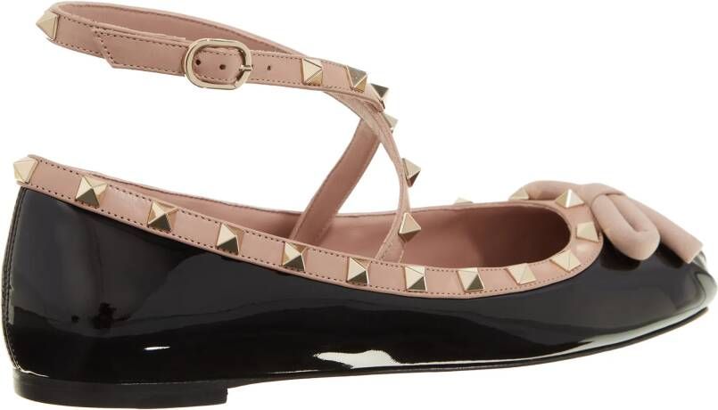 Valentino Garavani Loafers & ballerina schoenen Ballerina Rockstud in zwart