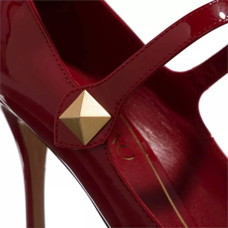 Valentino Garavani Pumps & high heels Ankle Strap High Heels in rood