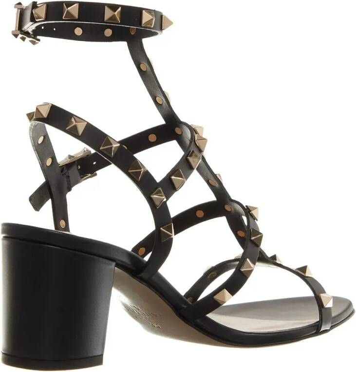 Valentino Garavani Sandalen Rockstud Sandals in zwart