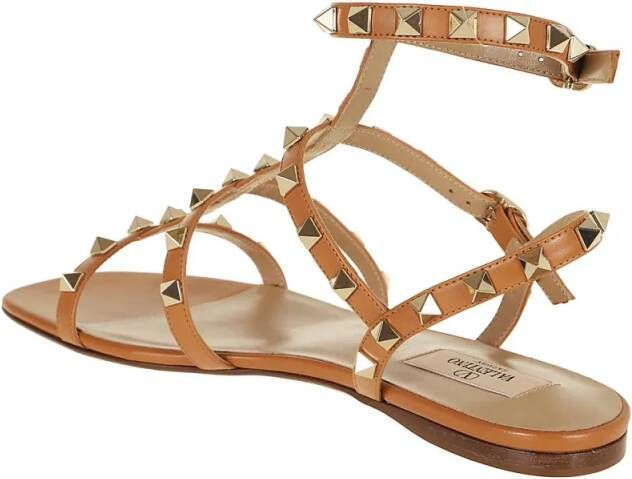 Valentino Sandalen Nude Calfskin Rockstud Sandal in beige