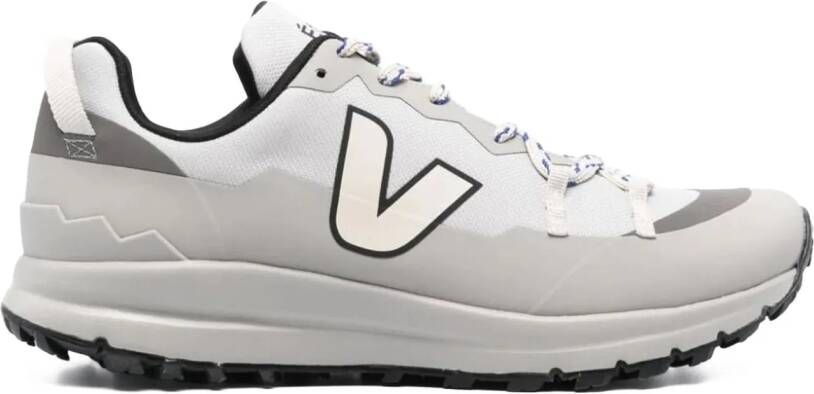 Veja Low-Top Sneakers X �tudes Shark Fitz Roy Trek-shell Sneakers in grijs