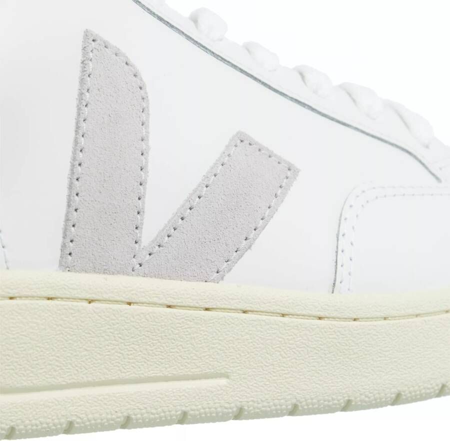 Veja Low-Top Sneakers V-12 in wit