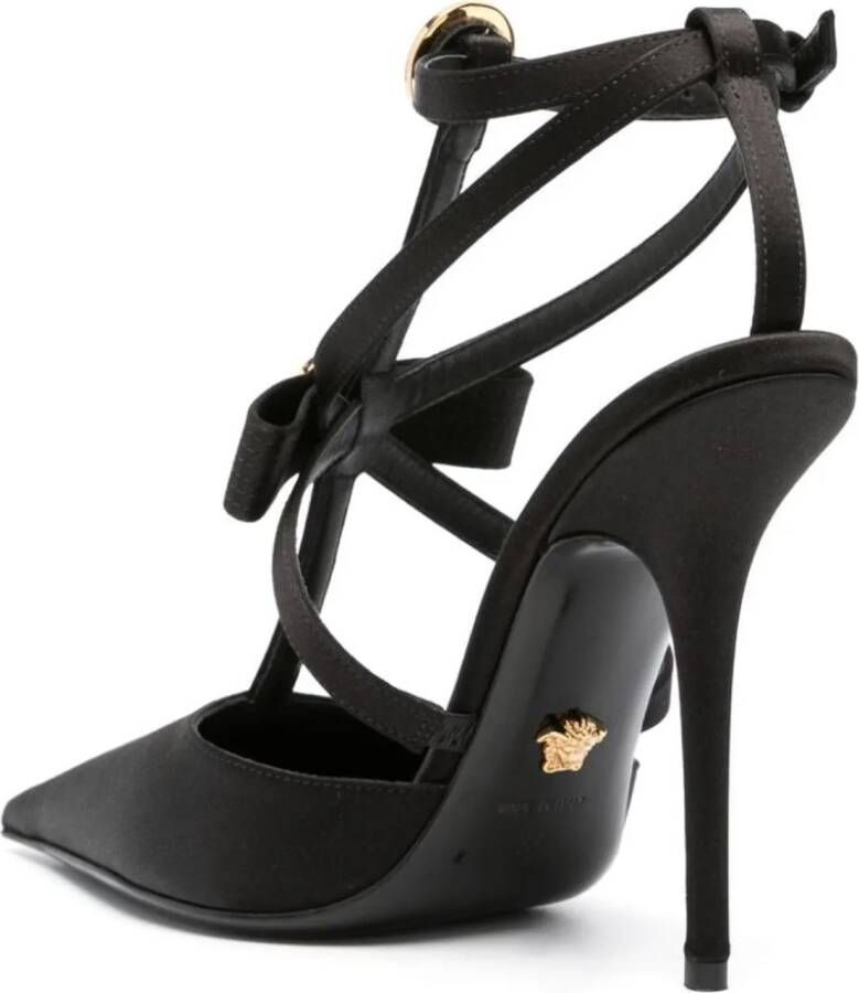 Versace Slippers & Mules Sandals Black in zwart