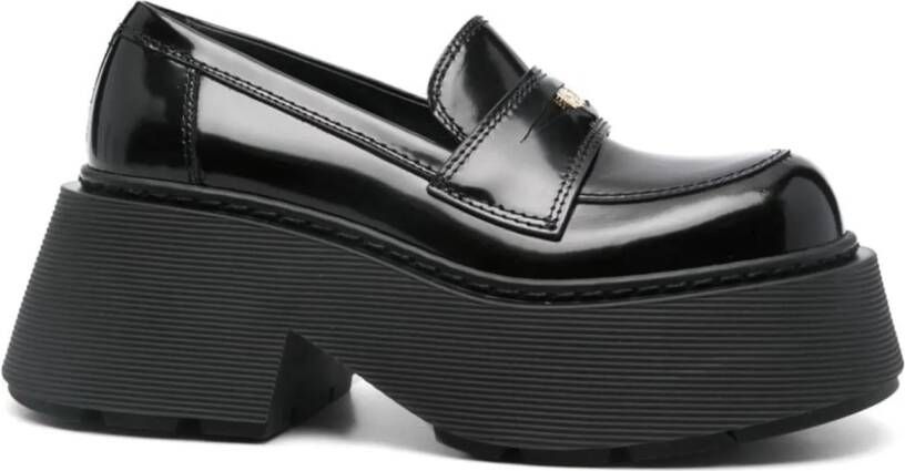 Vic Matié Loafers Flat shoes Black in zwart