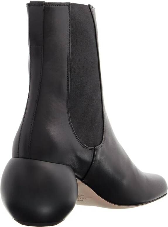 WEEKEND Max Mara Boots & laarzen Este in zwart