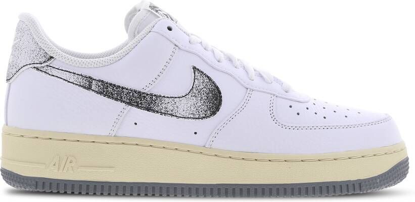 Nike Air Force 1 ´07 Lx Basketball Schoenen white smoke grey beach white maat: 47.5 beschikbare maaten:40.5 41 42.5 43 44.5 45 46 47.5