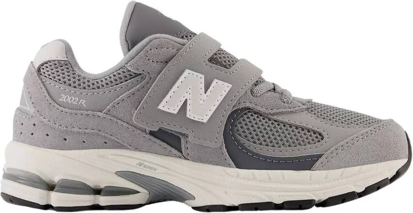 New balance 2002 sneakers jr