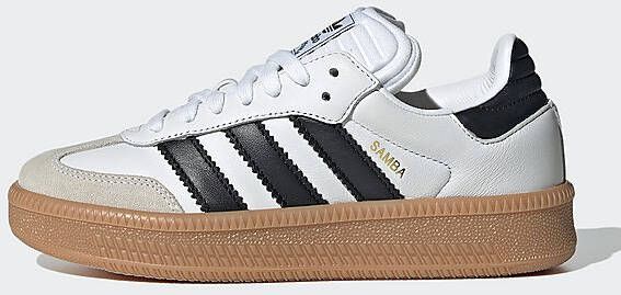 Adidas Originals Samba XLG J ftwr white core black gum3 in wit formaten: 36.666