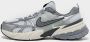 Nike Schoenen V2K Run Pure Platinum Wolf Grey Cool Grey Metallic Cool Grey- Heren Pure Platinum Wolf Grey Cool Grey Metallic Cool Grey - Thumbnail 4