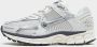 Nike Damesschoenen Zoom Vomero 5 Photon Dust Gridiron Sail Chrome- Dames Photon Dust Gridiron Sail Chrome - Thumbnail 1