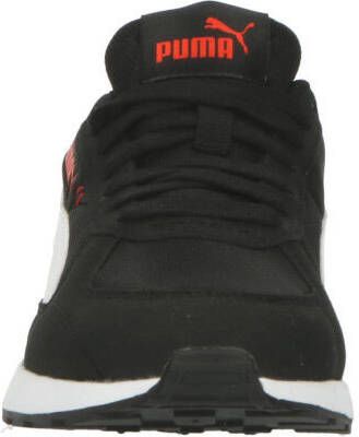 Puma Sneakers