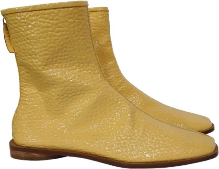 Acne Studios Pre-owned Leather boots Yellow Dames