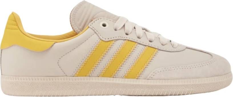 Adidas Limited Edition Hu race Bold Gold Sneakers Beige Unisex