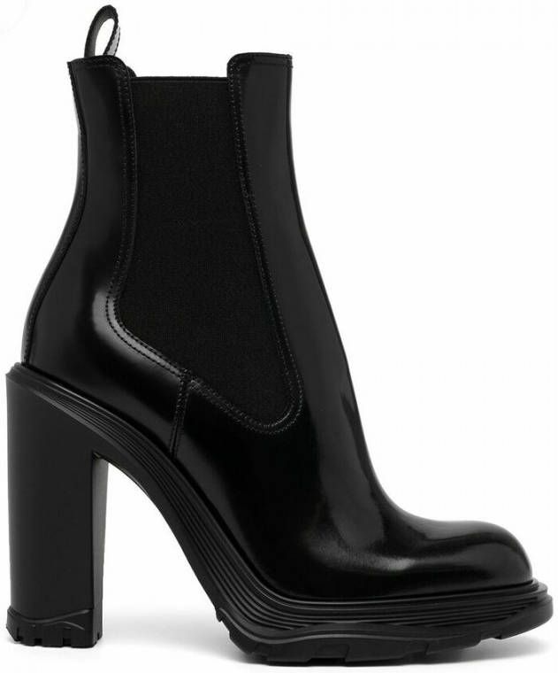 Alexander mcqueen Stijlvolle Chelsea laarzen met hak Black Dames