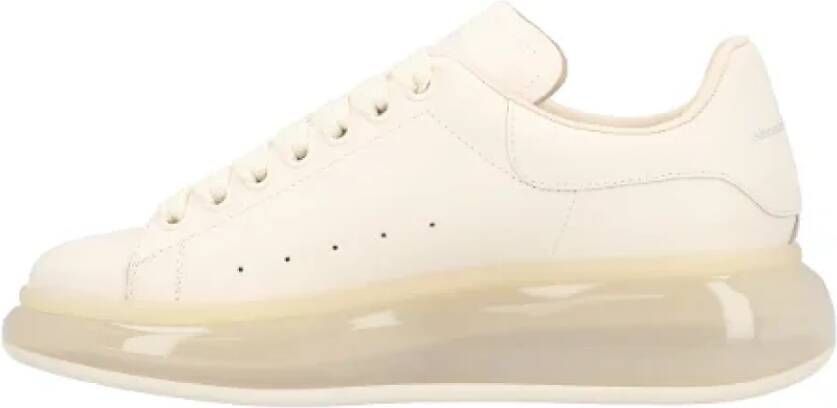 alexander mcqueen Leather sneakers Beige Dames