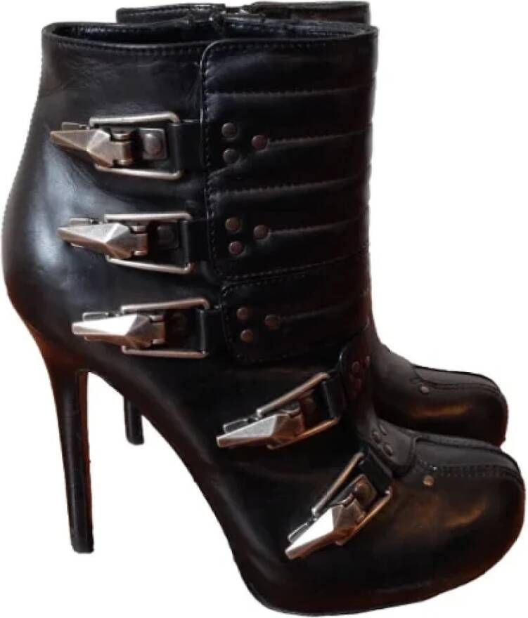 Alexander McQueen Pre-owned Leather boots Black Dames