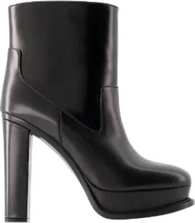 Alexander McQueen Pre-owned Leather boots Black Dames