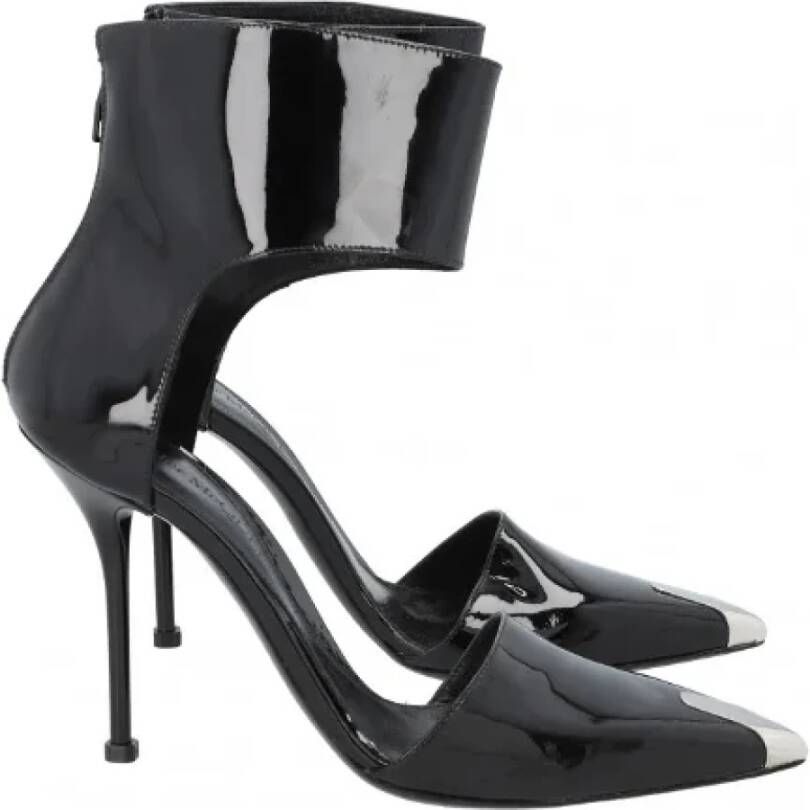 Alexander McQueen Pre-owned Leather heels Black Dames