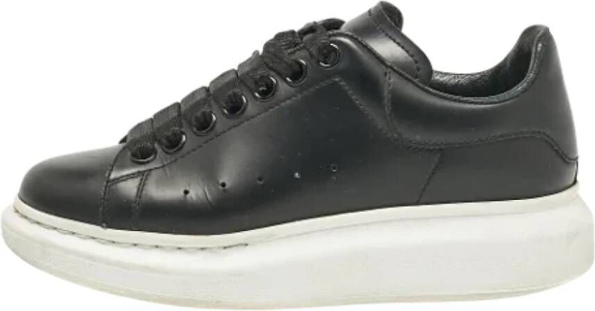 Alexander McQueen Pre-owned Leather sneakers Black Dames