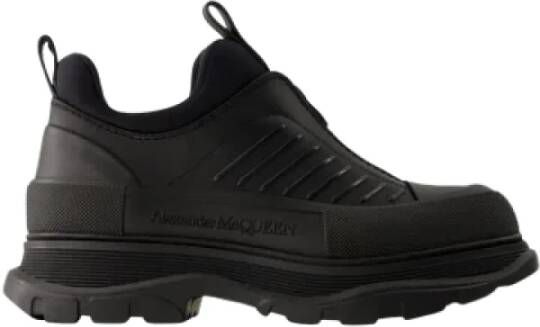 Alexander McQueen Pre-owned Leather sneakers Black Heren