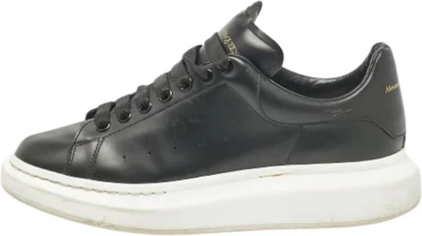 Alexander McQueen Pre-owned Leather sneakers Black Heren