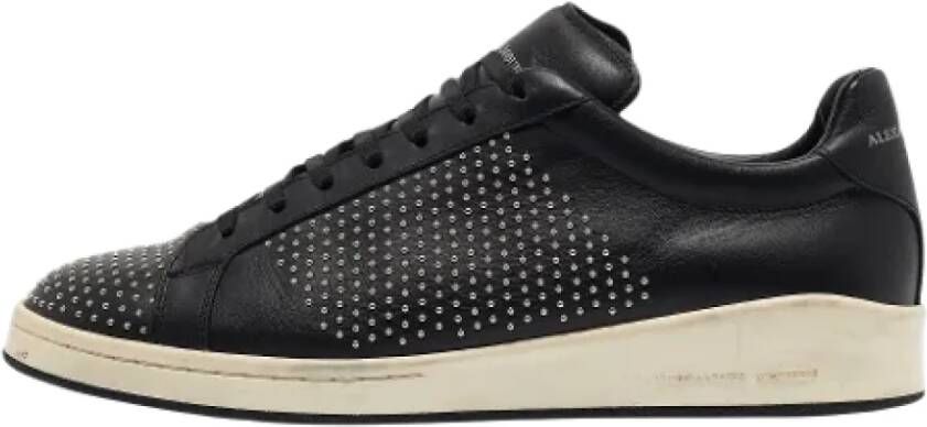 Alexander McQueen Pre-owned Leather sneakers Black Heren