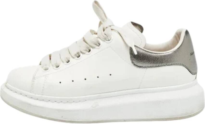 Alexander McQueen Pre-owned Leather sneakers White Dames