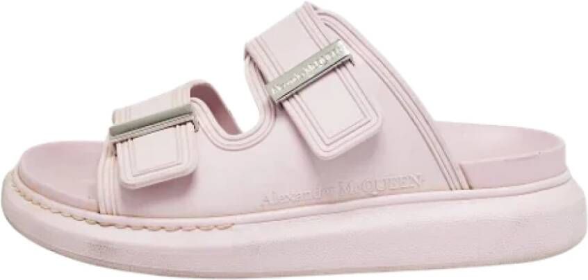 Alexander McQueen Pre-owned Rubber flats Pink Dames