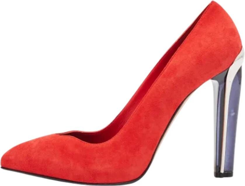 Alexander McQueen Pre-owned Suede heels Red Dames