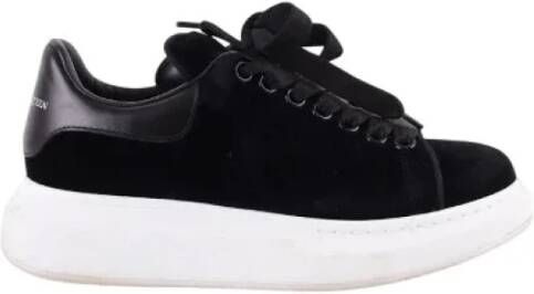 Alexander McQueen Pre-owned Velvet sneakers Black Dames