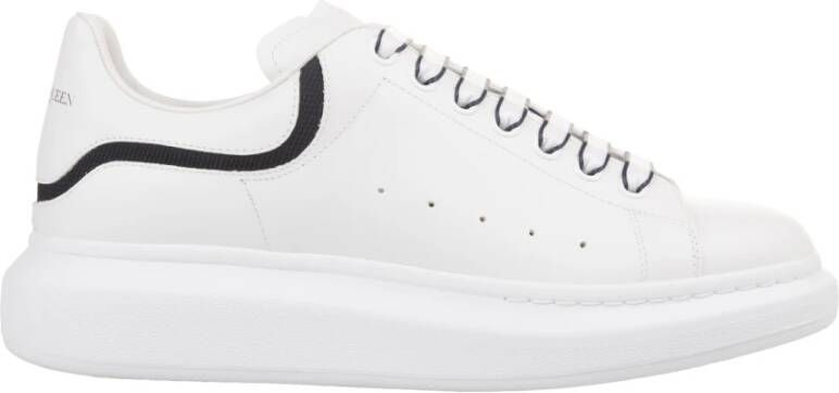 alexander mcqueen Witte Oversized Sneakers met Marineblauwe Inzet White Heren