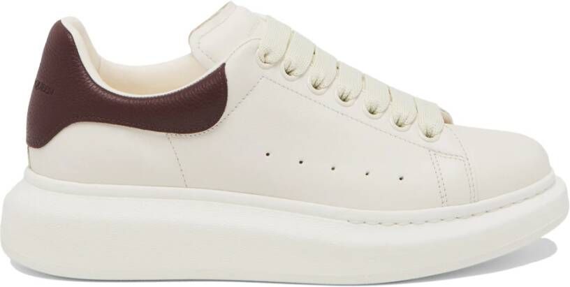 Alexander mcqueen Witte Sneakers met Bordeaux Hiel White Dames