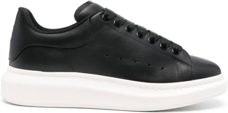 Alexander mcqueen Zwarte Oversized Sneakers met Omgekeerde Schedel Black Heren