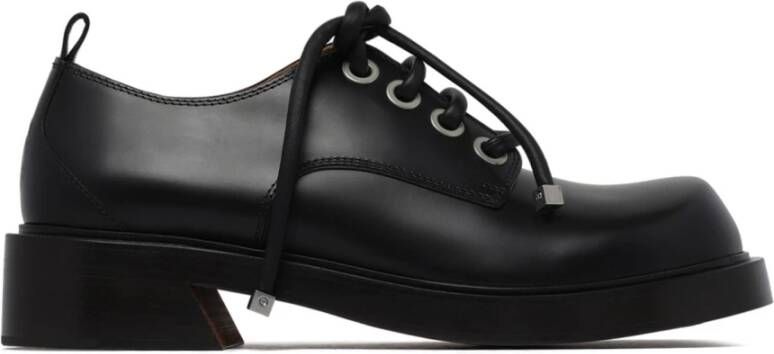 alexander mcqueen Zwarte platte schoenen Elegante stijl Black Heren