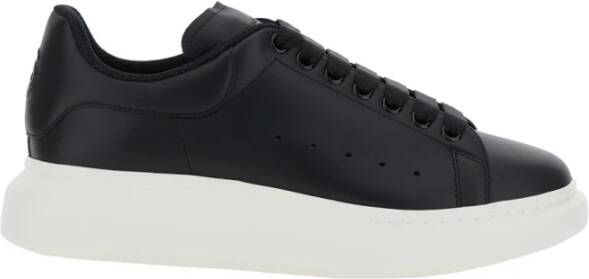 Alexander mcqueen Zwarte Sneakers met Dikke Zool van Leer Black Heren