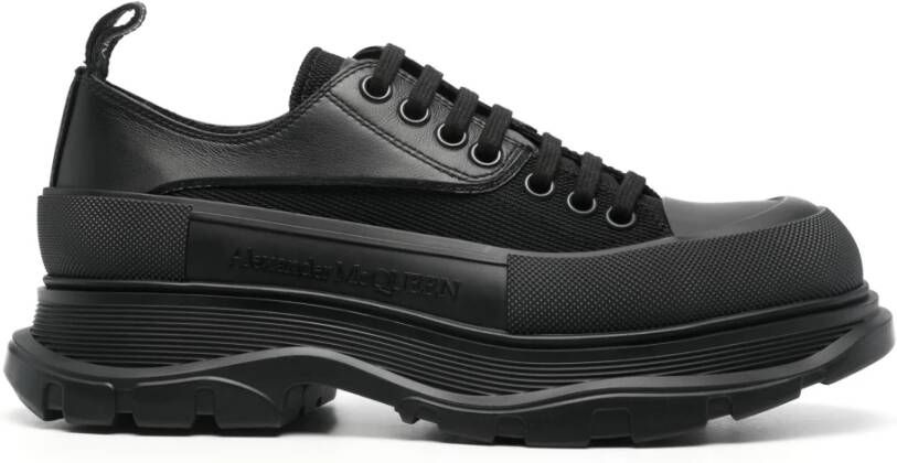 Alexander mcqueen Zwarte Sneakers met Gestructureerde Rubberen Zool Black Heren