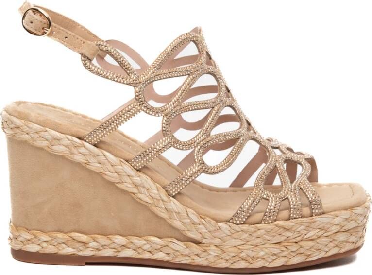 Alma en Pena Beige Sandalen met Strass en Sleehak Beige Dames