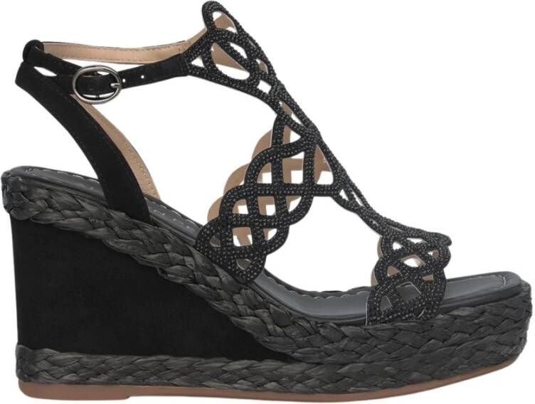 Alma en Pena Gevlochten sleehak sandaal met strass detail Black Dames