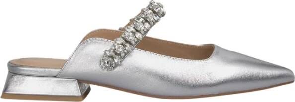 Alma en Pena Jeweled Pointed Flat Mule Gray Dames