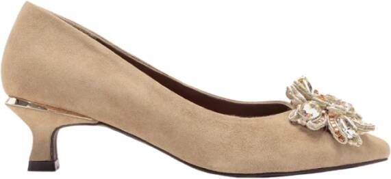 Alma en Pena Leren pumps met puntige neus Beige Dames