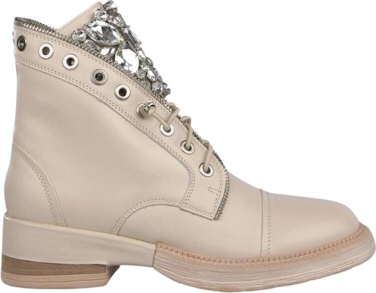 Alma en Pena Leren veterschoenen met strass White Dames