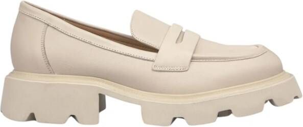 Alma en Pena Mocassin met plat platform White Dames