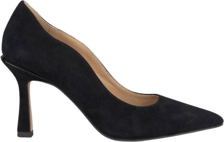 Alma en Pena Pumps met Puntige Neus en Stiletto Hakken Black Dames