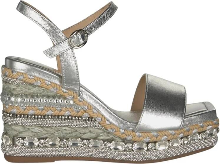 Alma en Pena Sandaal met sleehak en strass details Gray Dames